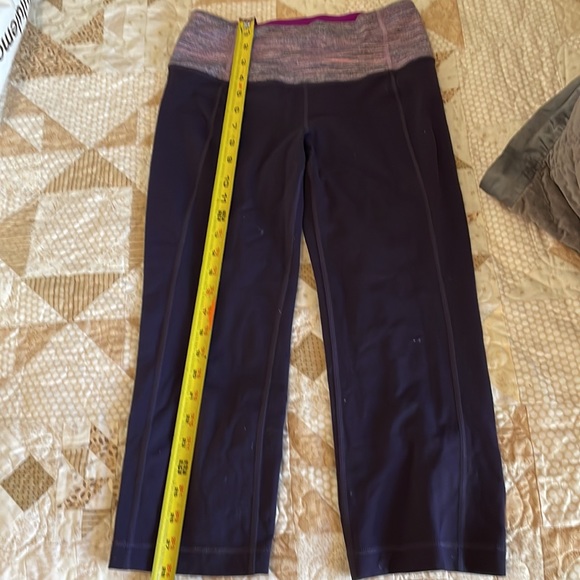 Lulu Lemon Workout pants - Picture 7 of 11